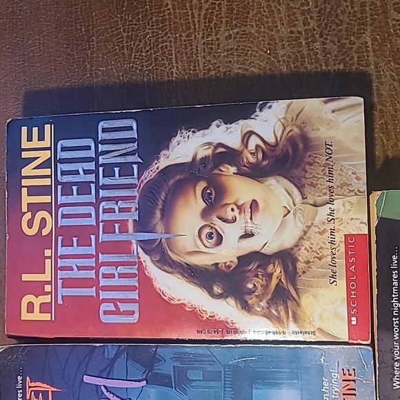 Vintage Book Set by R.L. Stine Vintage - Picture 3 of 8